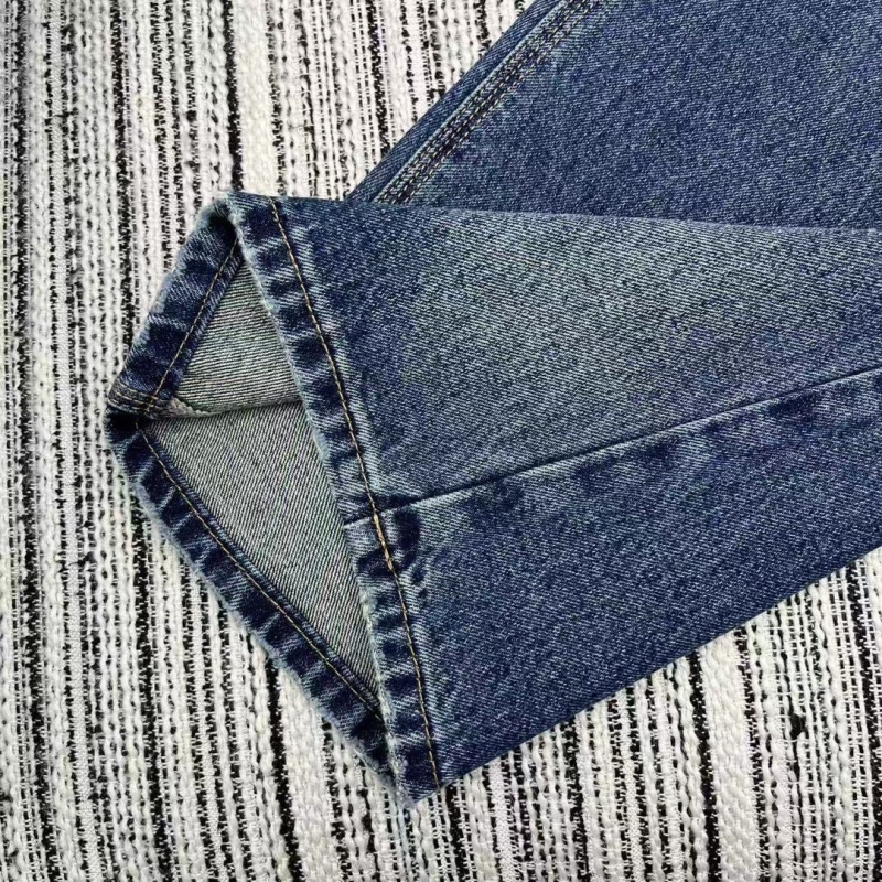Pra*a jeans